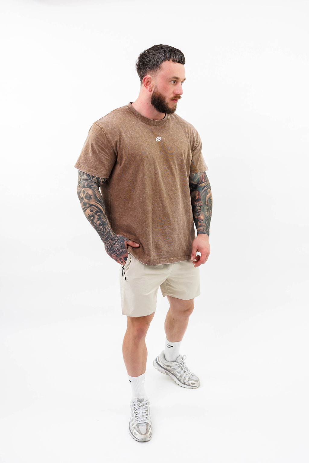 Cream shorts 7inch